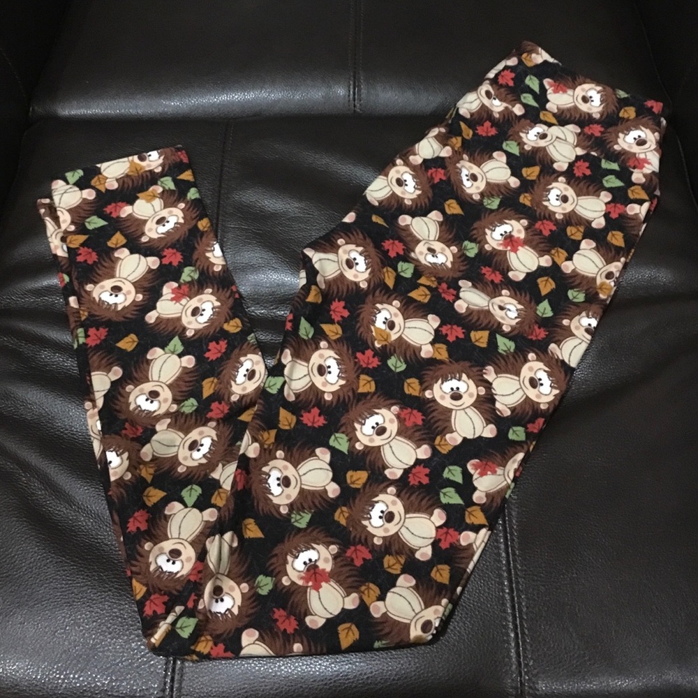 Lularoe hedgehogs black background OS